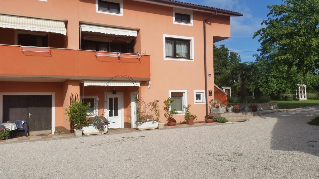 Apartments Davor Умаг Екстериор снимка