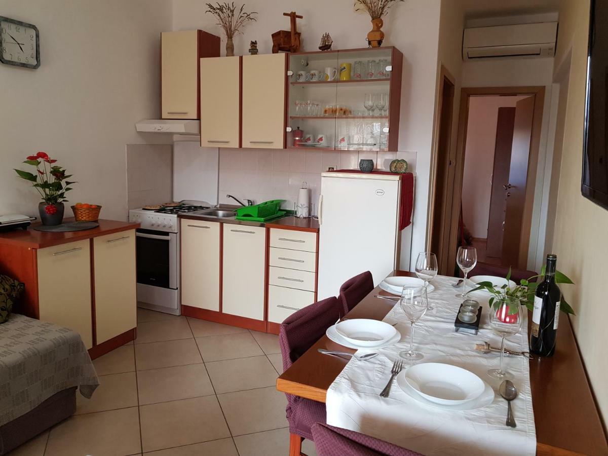 Apartments Davor Умаг Екстериор снимка