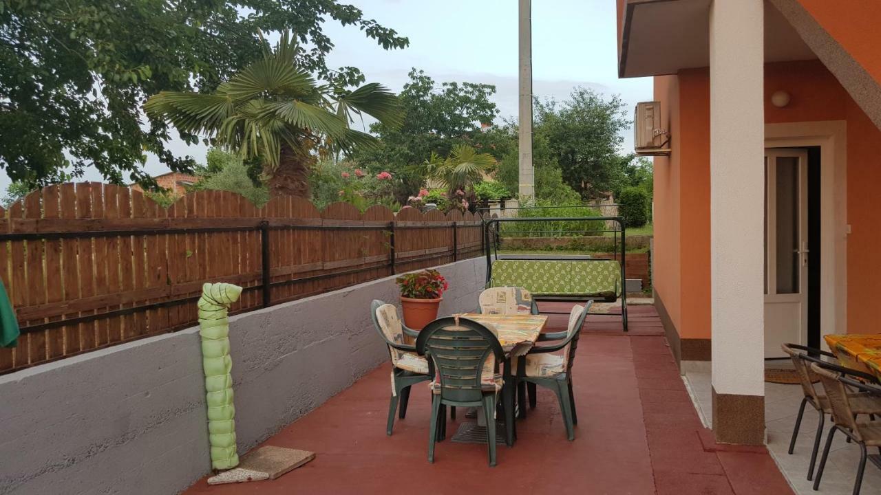 Apartments Davor Умаг Екстериор снимка